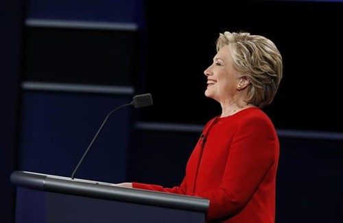 US Presidential Election: Clinton delivers impressive performance at first debate - ảnh 1